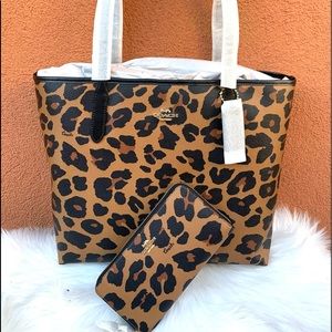 COACH LEOPARD PRINT TOTE BAG AND WALLET SET